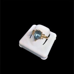 Gold Tone Blue Teardrop Ring – Size 8 ¾